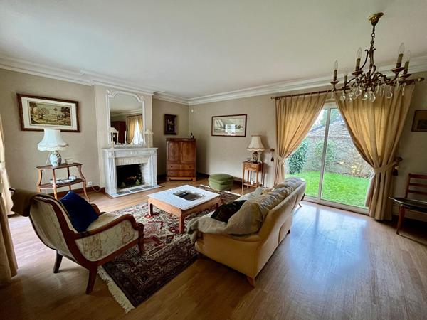 Maison Nantes 6 pièce(s) 165 m2,  
Nantes 44000