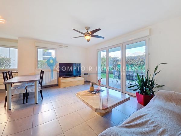 Rez de jardin
                                                                                                                                                                                                                                                                                                                        3 pièce(s)                                                                                                                                                                                                          2 chambre(s)                                                                                                                                                                                                          67  m²