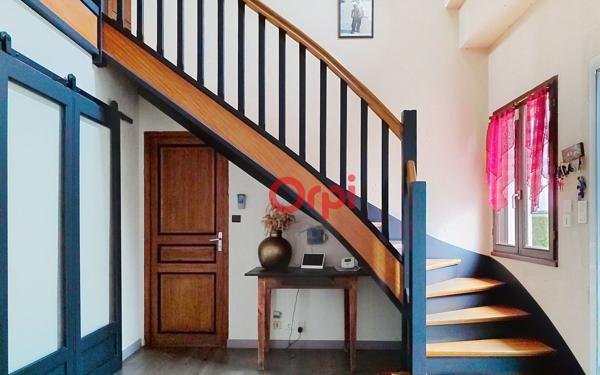 Maison à vendre    6 pièces •  Saint-Guyomard