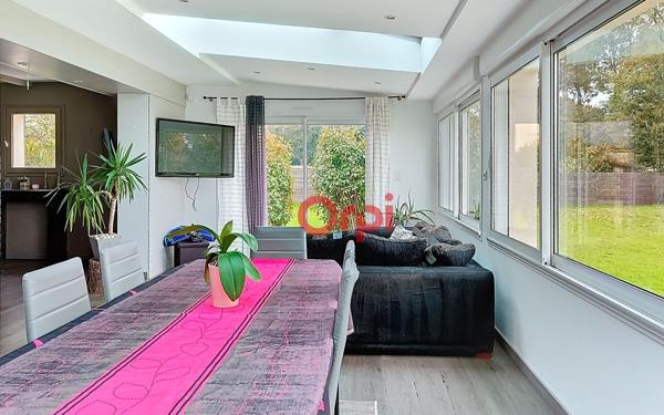 Maison à vendre    6 pièces •  Saint-Guyomard