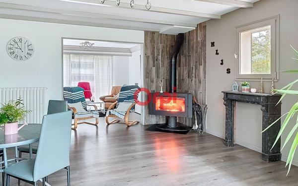 Maison à vendre    6 pièces •  Saint-Guyomard