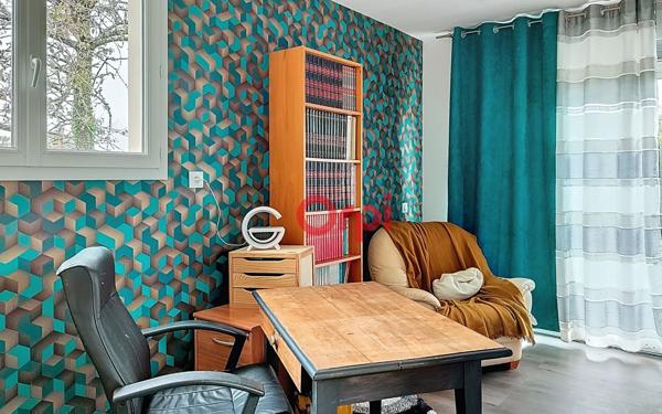 Maison à vendre    6 pièces •  Saint-Guyomard