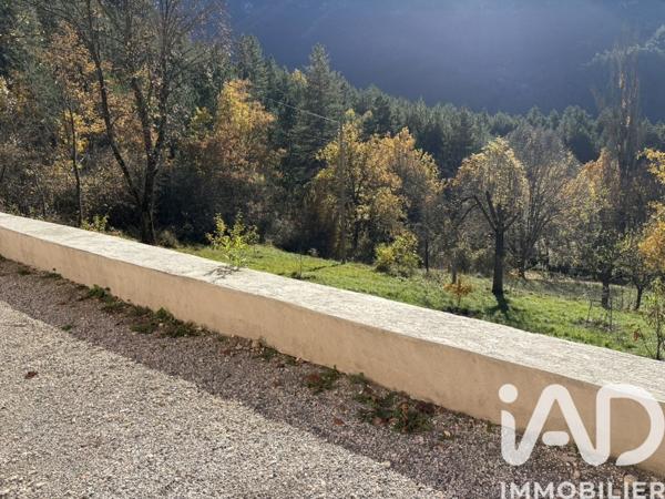 Maison à vendre 10 pièces 230 m² Castellane