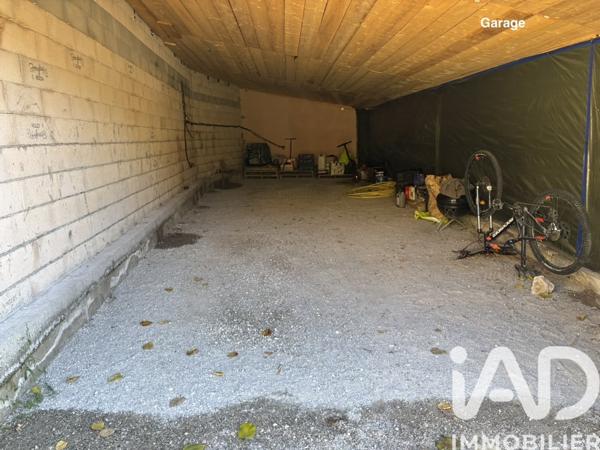 Maison à vendre 10 pièces 230 m² Castellane