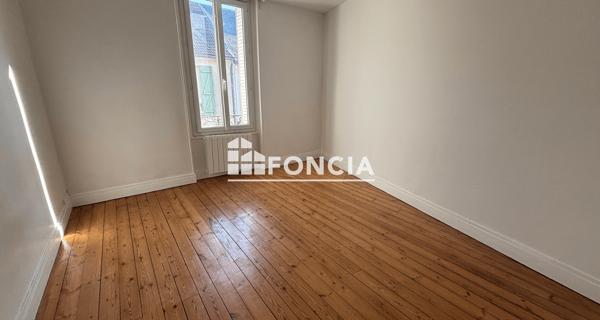Location Appartement 2 pièces 50.57 m² - Houdan 78550