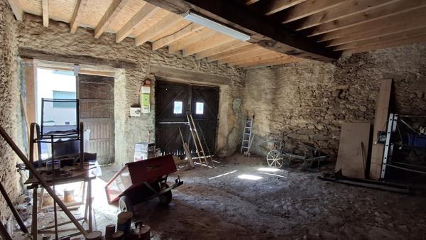 Grange a vendre 240m2 à rénover