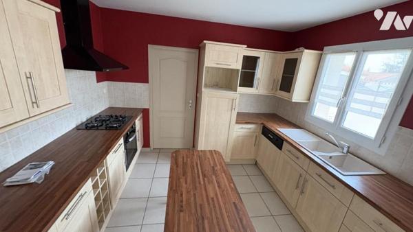 LA CRECHE, pavillon de plain-pied de 91 m² 3 chambres