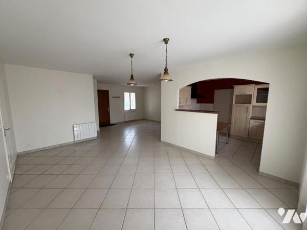 LA CRECHE, pavillon de plain-pied de 91 m² 3 chambres