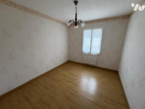 LA CRECHE, pavillon de plain-pied de 91 m² 3 chambres