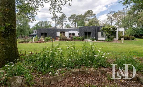 Maison d'architecte de plain-pied - Un style affirmé dans un cadre exeptionnel