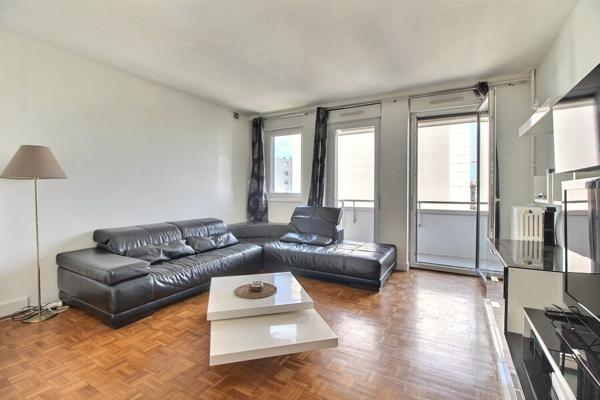 Appartement Meublé à Courbevoie 4 pièces 91.76 m2