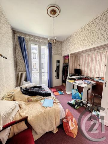 Maison à vendre  22 pièces - 609,54 m2 CHATEL GUYON - 63