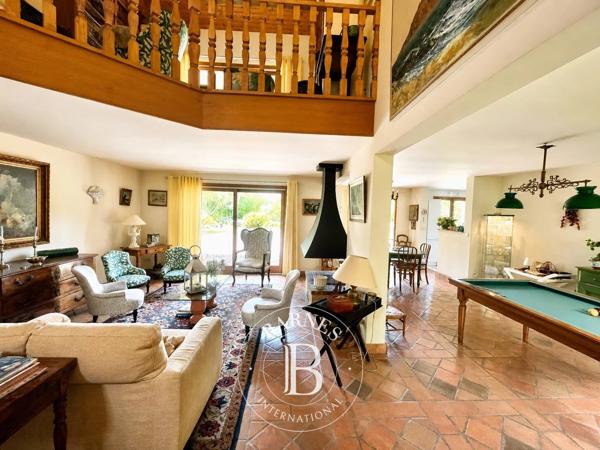 Belley, Maison 4 Chambres -  220 m² à vendre