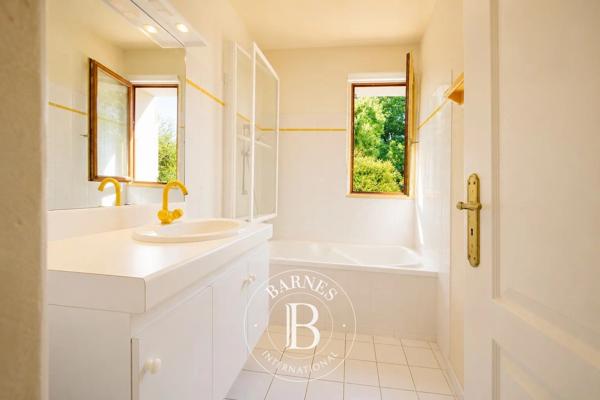 Belley, Maison 4 Chambres -  220 m² à vendre