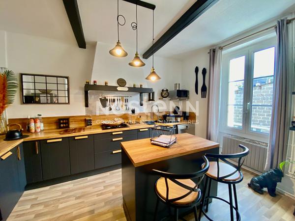 Vente jolie maison de caractère rénovée - 167m2 - 4 chambres - garage - Centre ville de Château-du-Loir (72500)