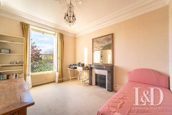  Très belle meulière familiale