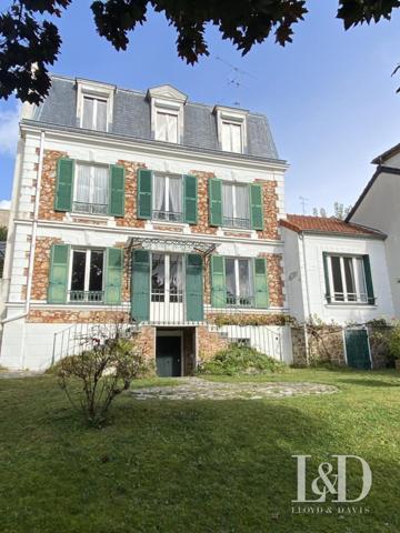  Très belle meulière familiale