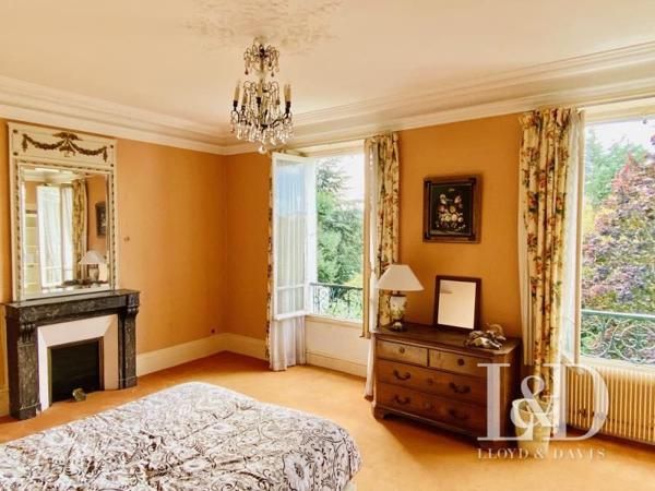  Très belle meulière familiale