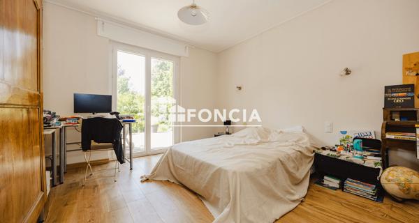 À vendre Maison 7 pièces 216 m² - Saint-jacques-de-la-lande 35136