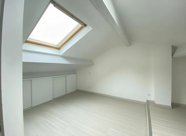 Maison à vendre 6 pièces SAINT MAURICE DE GOURDANS (01)