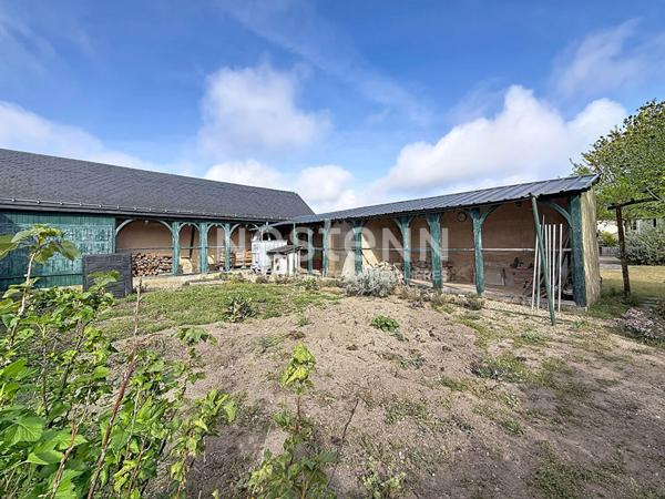 Très belle maison centre ville de Baugé avec piscine !