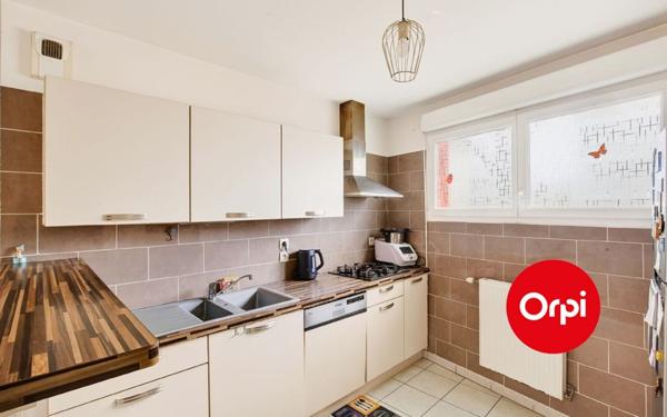 Appartement à vendre    4 pièces • 73 m2 Saint-Priest