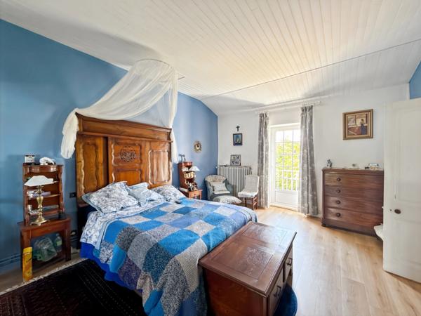 Maison à vendre 7 pièces LA ROCHELLE (17)