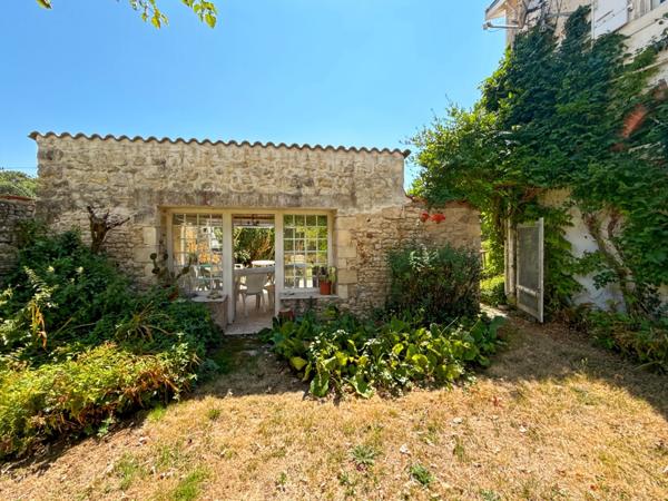 Maison à vendre 7 pièces LA ROCHELLE (17)