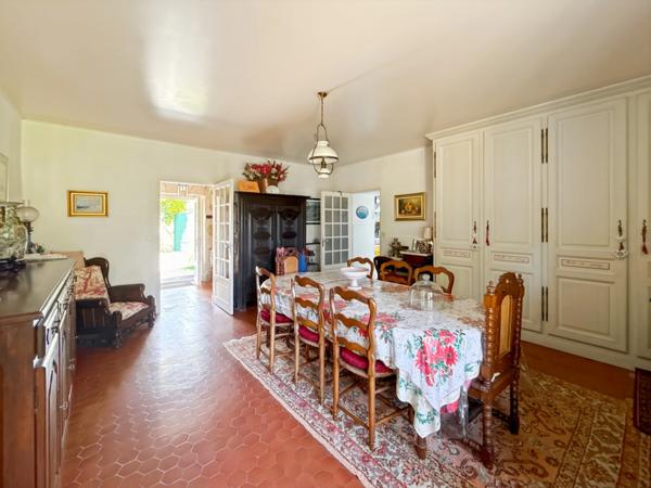 Maison à vendre 7 pièces LA ROCHELLE (17)