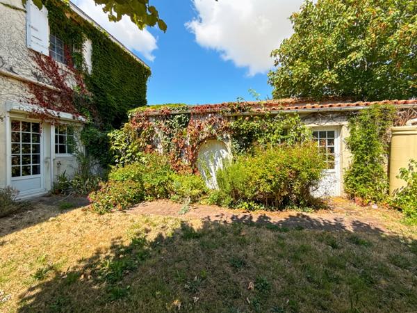 Maison à vendre 7 pièces LA ROCHELLE (17)