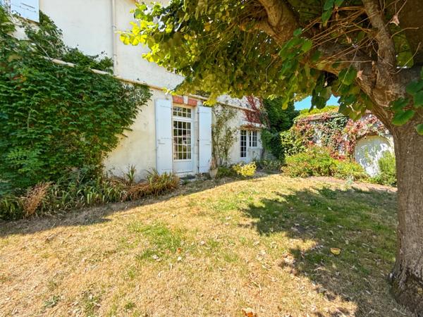 Maison à vendre 7 pièces LA ROCHELLE (17)