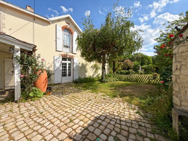 Maison à vendre 7 pièces AYTRE (17)