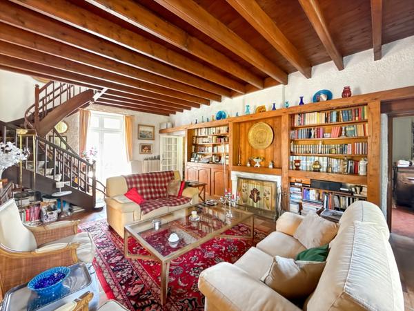 Maison à vendre 7 pièces LA ROCHELLE (17)