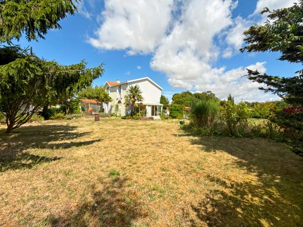 Maison à vendre 7 pièces LA ROCHELLE (17)