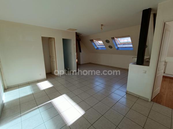 ALGRANGE - 3 APPARTEMENTS DANS UN IMMEUBLE DE CARACTERE ! POUR INVESTISSEURS !