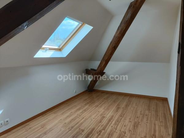 ALGRANGE - 3 APPARTEMENTS DANS UN IMMEUBLE DE CARACTERE ! POUR INVESTISSEURS !