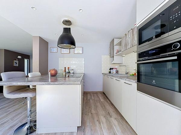 Nouveauté en co-exclusivité - Maison contemporaine à vendre sur HANDSCHUHEIM Handschuheim Nouveauté en co-exclusivité - Maison contemporaine à vendre sur HANDSCHUHEIM Handschuheim