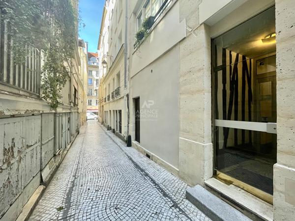 PARIS 2EME - REAUMUR SEBASTOPOL €315 000 ** - Référence AV-6560