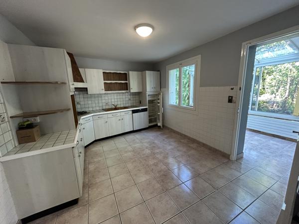 Plouay (56240) Posez vos valises!