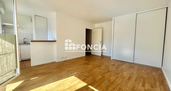 Location Studio 30.11 m² - Montrouge 92120
