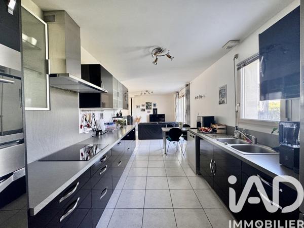 Maison à vendre 6 pièces 109,31 m² Loire-Authion