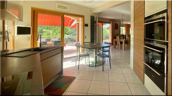 Propriete à vendre 7 pièces FRANGY (74) PROPRIÉTÉ CONTEMPORAINE EN PLEINE NATURE