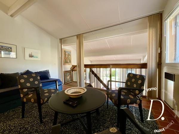 Maison 4 pièces dans copropriété avec piscine et tennis - vue mer