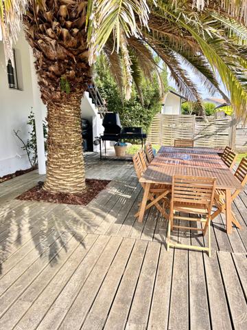 Villa 5 pièce(s) 4 chambre(s) 165 m²