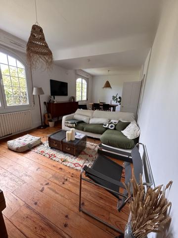 Villa 5 pièce(s) 4 chambre(s) 165 m²