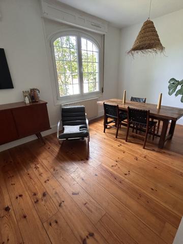 Villa 5 pièce(s) 4 chambre(s) 165 m²