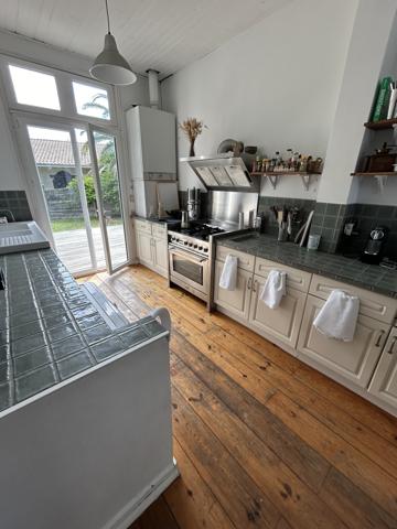 Villa 5 pièce(s) 4 chambre(s) 165 m²