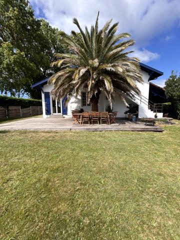 Villa 5 pièce(s) 4 chambre(s) 165 m²