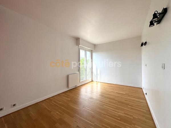 Vente
                Appartement78,99 m² - 4 Pièces -
                    ORLEANS (45000)