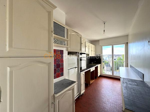 Vente
                Appartement78,99 m² - 4 Pièces -
                    ORLEANS (45000)